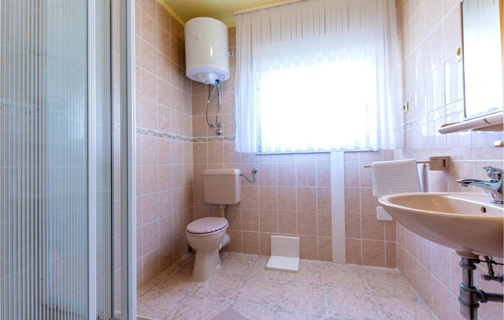 1 Bedroom Beautiful Apartment In Duće Dış mekan fotoğraf